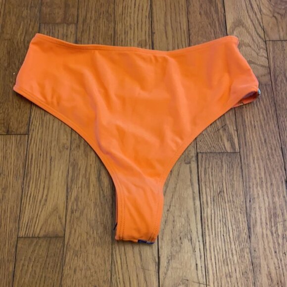 Shein dragon bikini bottom - Picture 2 of 4